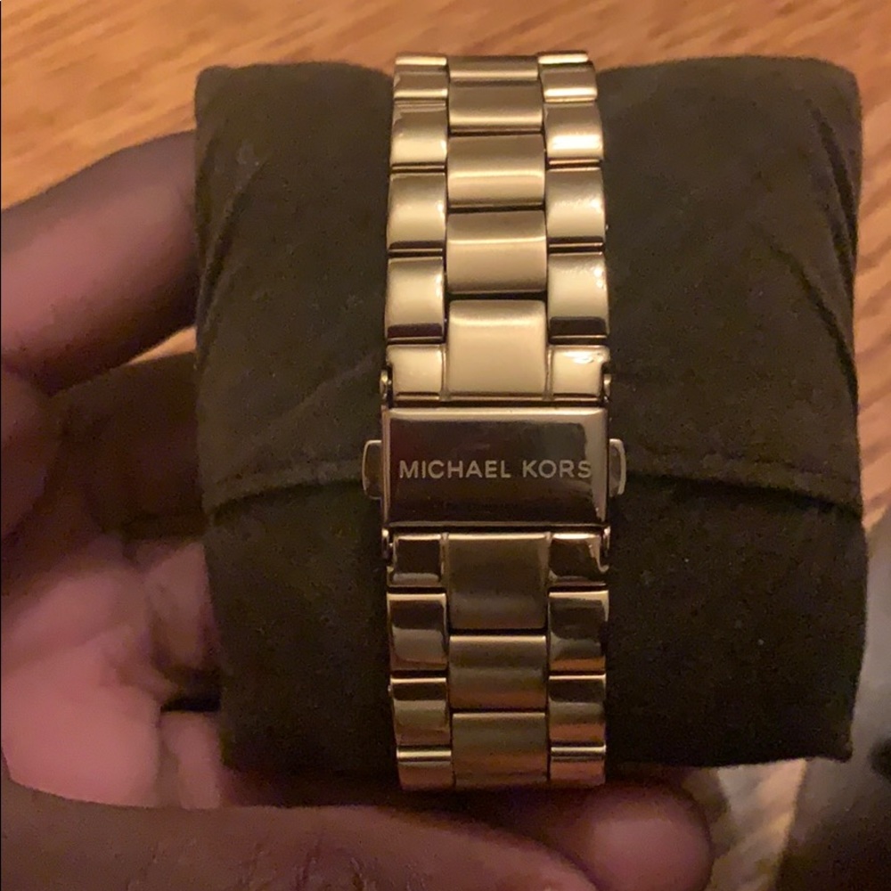 Micheal kors watch unisex - Picture 4 of 5